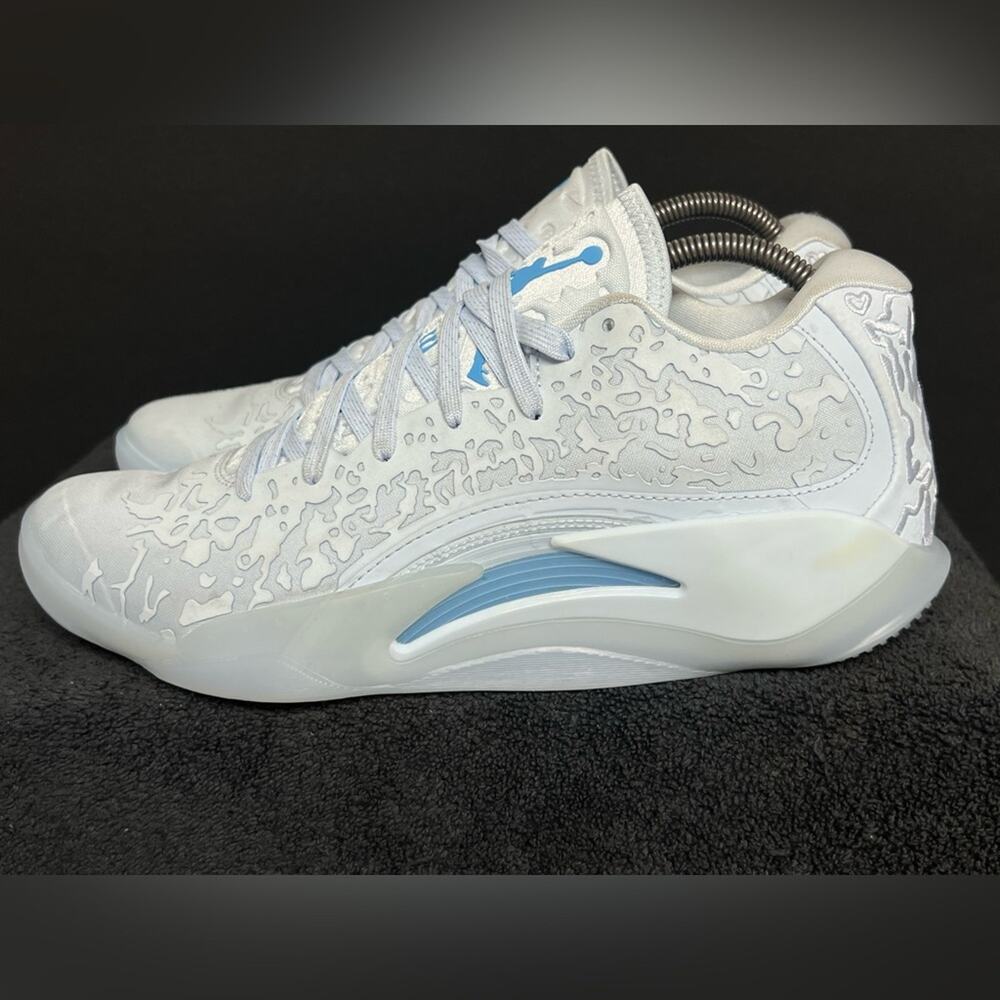 Size 9 - Jordan Zion 3 Half Moon